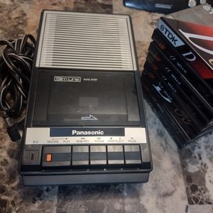 Panasonic Slim Line Portable Cassette Tape Recorder RQ2103 8 cassettes no plug